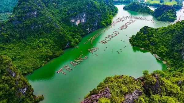 ベトナムパッケージツアー